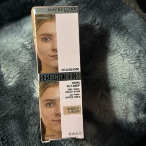 MABELLINE Perfector 4-N-1 whipped matte